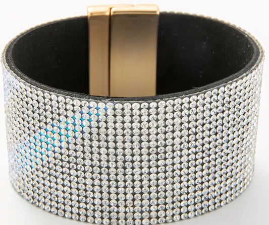 Diamond sparkle faux leather magnetic bracelet!
