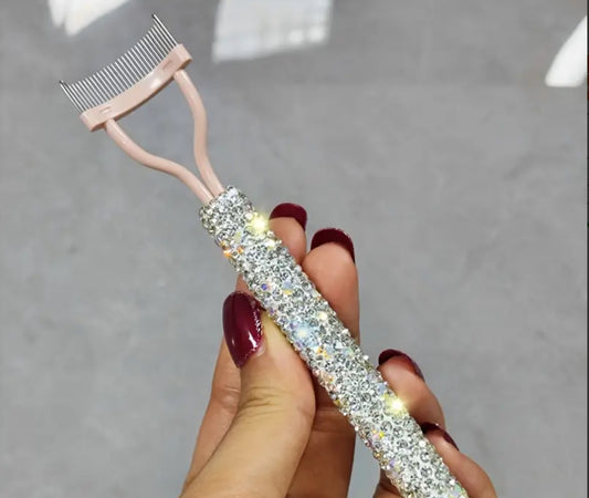 Diamond sparkle eyelash comb!